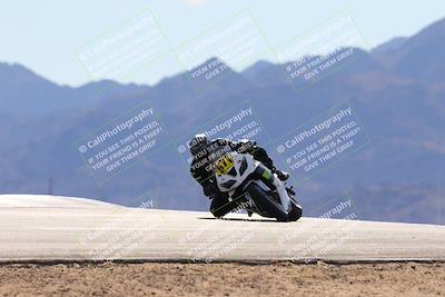 media/Dec-08-2024-CVMA (Sun) [[267e5a7075]]/Race 4-Amateur Supersport Middleweight/